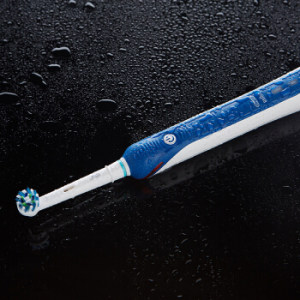 京东PLUS会员： Oral-B 欧乐-B P4000 3D智能电动牙刷